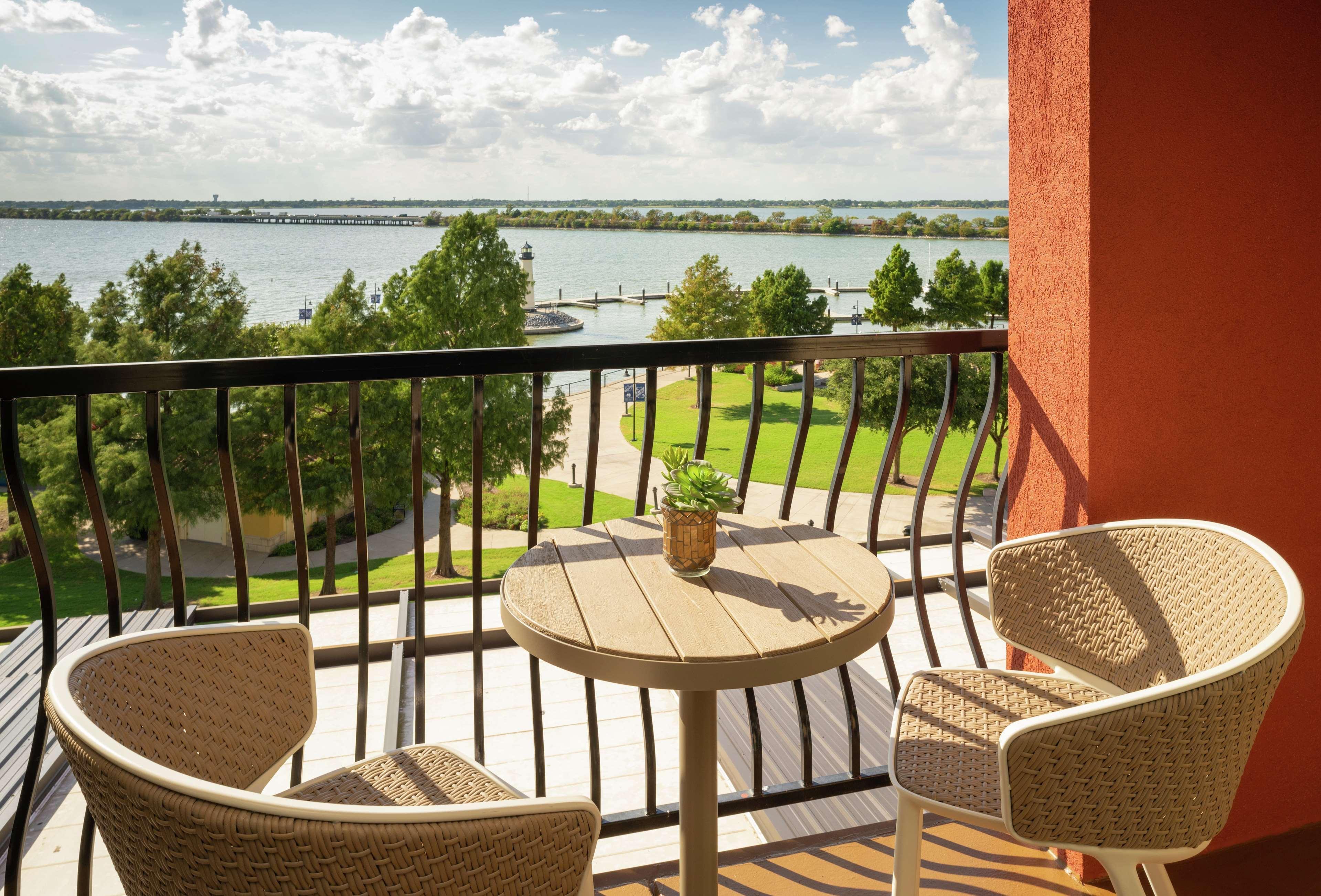 Hilton Dallas/Rockwall Lakefront Hotel Buitenkant foto
